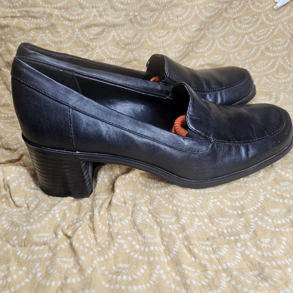 Y2K 90s Croft & Barrow Chantal Black Leather Block Heel Loafers size 6.5M Pumps - Picture 13 of 16